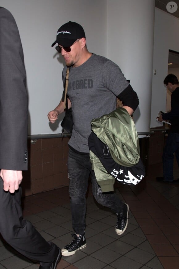 Exclusif - Channing Tatum arrive à l'aéroport de Los Angeles (LAX), le 15 mars 2018.