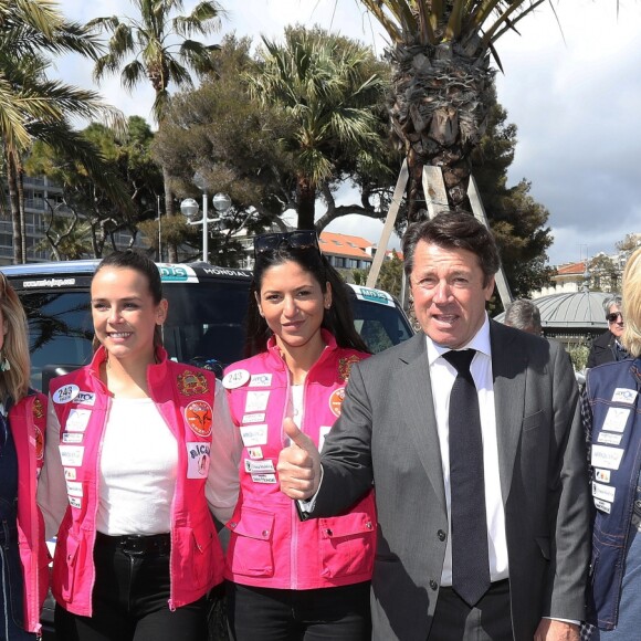 Kiera Chaplin, Jazmin Grace Grimaldi, Pauline Ducruet, Schanel Bakkouche, Christian Estrosi, Dominique Serra (organisatrice du Rallye Aïcha des Gazelles) et la princesse Stéphanie de Monaco lors du départ du 28e Rallye Aïcha des Gazelles du Maroc sur la Promenade des Anglais à Nice le 17 mars 2018.