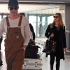 Exclusif - Chris Pine et Annabelle Wallis à l'aéroport Heathrow de Londres le 28 mars 2018