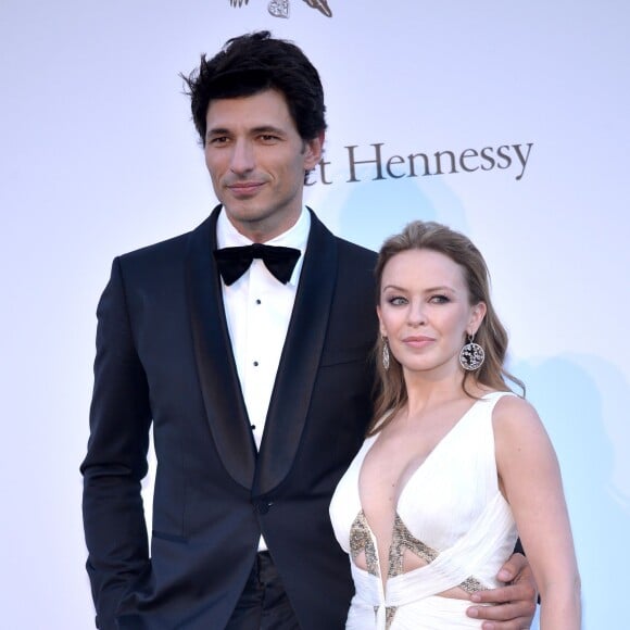 Andres Velencoso et Kylie Minogue au Cap d'Antibes, le 23 mai 2013.