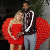 Khloé Kardashian (enceinte) et Tristan Thompson. Février 2018.