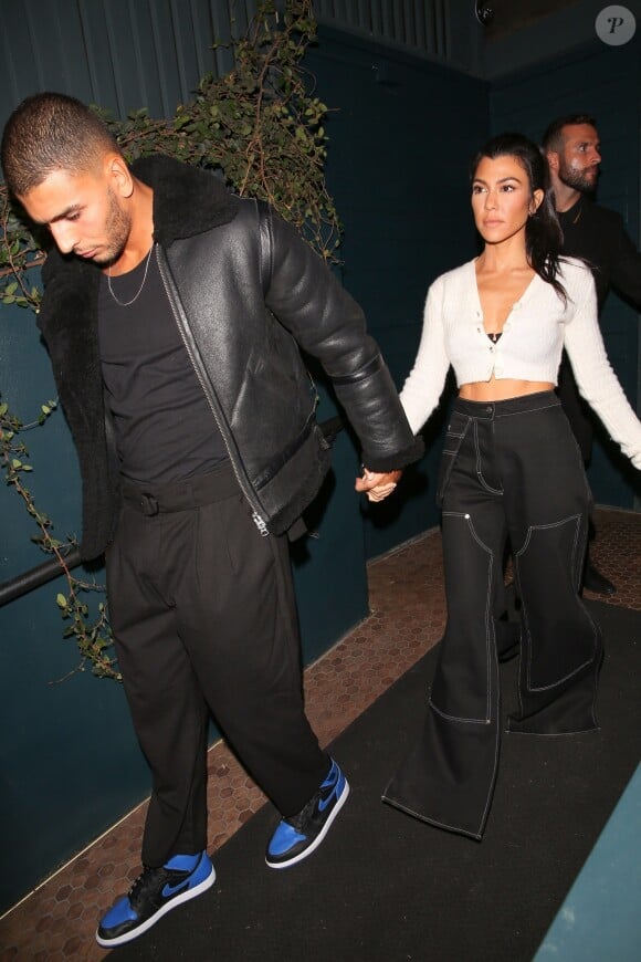 Kourtney Kardashian et son compagnon Younes Bendjima arrivent au restaurant Petite Taqueria pour l'anniversaire de K. Jenner à West Hollywood, le 2 novembre 2017