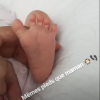 Hinarini de Longeaux, Miss Tahiti 2012, compagne de Jérémy Florès, s'est amusée des pieds de sa fille nouveau-née Hinahei en story Instagram le 13 avril 2018.