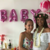 Hinarini de Longeaux, Miss Tahiti 2012, lors de sa baby shower en février 2018, photo Instagram. Jérémy Florès a annoncé le 9 avril 2018 sur Facebook la naissance de leur premier enfant, une petite fille prénommée Hinahei.