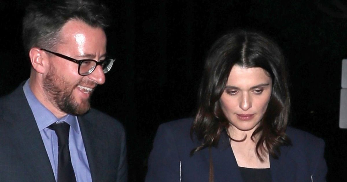 Exclusif - Rachel Weisz est allée diner avec des amis au restaurant Mr