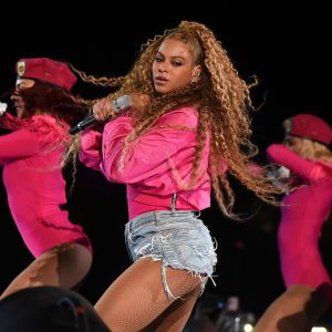 Beyoncé lors de sa 2e performance au festival de musique de Coachella à Indio, en Californie, le 21 avril 2018