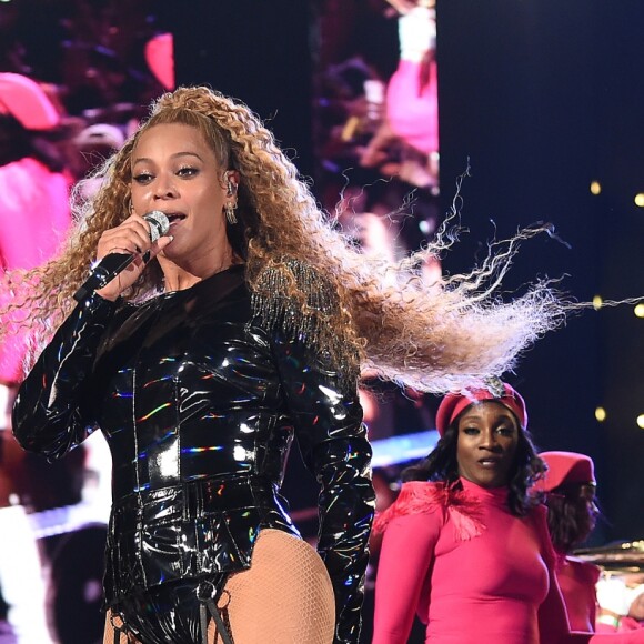 Beyoncé lors de sa 2e performance au festival de musique de Coachella à Indio, en Californie, le 21 avril 2018