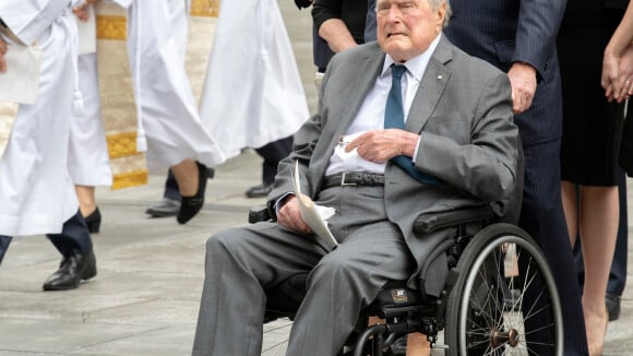 George H. W. Bush hospitalisé après les obsèques de sa femme Barbara