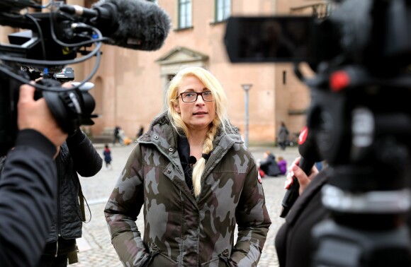 La maîtresse de Peter Madsen, accusé du meutre de la journaliste suédoise Kim Wall, Deirdre King, arrive au procès à Copenhague. Le 26 mars 2018