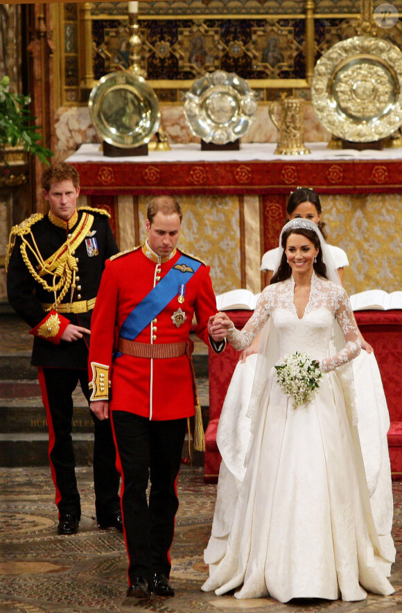 Le prince Harry était le témoin de son frère le prince William lors de son mariage avec Kate Middleton le 29 avril 2011 à Londres. Le 19 mai 2018, il a demandé à William de lui rendre la pareille lors de son mariage avec Meghan Markle.