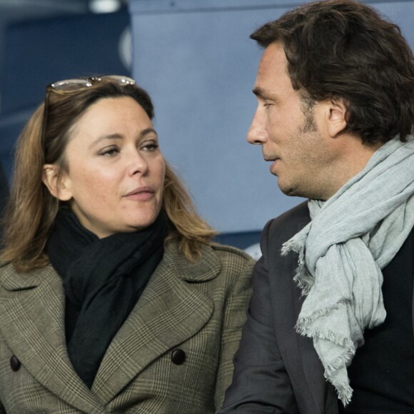 Sandrine Quétier et son compagnon Sébastien Goales dans les tribunes du Parc des Princes lors du match du Paris Saint-Germain (PSG) contre l'En Avant Guingamp (EAG) à Paris, le 29 avril 2018 (score final : 2-2). © Cyril Moreau/Bestimage