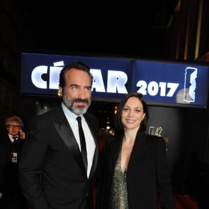 Exclusif - Jean Dujardin et Nathalie Péchalat - Arrivées à la 42ème cérémonie des Cesar à la salle Pleyel à Paris, le 24 février 2017.