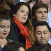 Anouchka Delon et son compagnon Julien Dereims - People dans les tribunes du match de football PSG-Guingamp (4-0) au Parc des Princes à Paris, le 9 avril 2017.