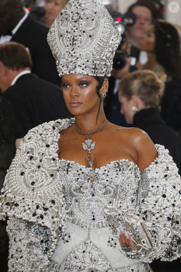 Rihanna au Met Gala à New York, le 7 mai 2018. © Charles Guerin / Bestimage