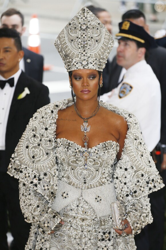 Rihanna au Met Gala à New York, le 7 mai 2018. © Charles Guerin / Bestimage