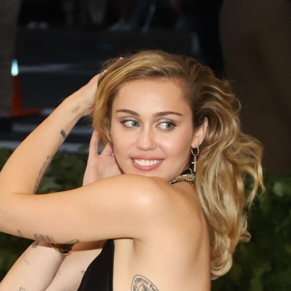 Miley Cyrus - Les célébrités arrivent à l'ouverture de l'exposition Heavenly Bodies: Fashion and the Catholic Imagination à New York, le 7 mai 2018