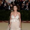 Selena Gomez à l'ouverture de l'exposition "Corps célestes : Mode et imagerie catholique" pour le Met Gala à New York, le 7 mai 2018.