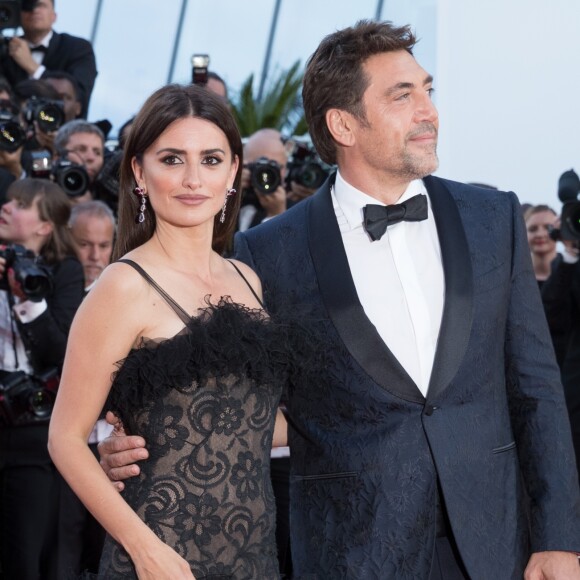 Penélope Cruz et Javier Bardem - Montée des marches du film "Everybody Knows" lors de la cérémonie d'ouverture du 71e Festival International du Film de Cannes. Le 8 mai 2018 © Borde-Jacovides-Moreau/Bestimage