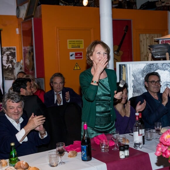 Semi-Exclusif - Jean-Louis Borloo, Nathalie Baye - Soirée en l'honneur de Nathalie Baye, organisée par Louis Michel Colla, à La Chope des Puces, restaurant mythique de Marcel Campion à Saint-Ouen. Le 30 avril 2018 © Cyril Moreau / Bestimage