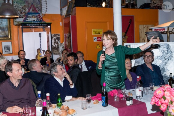 Semi-Exclusif - Jean-Louis Borloo, Nathalie Baye, Isabelle Giordano - Soirée en l'honneur de Nathalie Baye, organisée par Louis Michel Colla, à La Chope des Puces, restaurant mythique de Marcel Campion à Saint-Ouen. Le 30 avril 2018 © Cyril Moreau / Bestimage