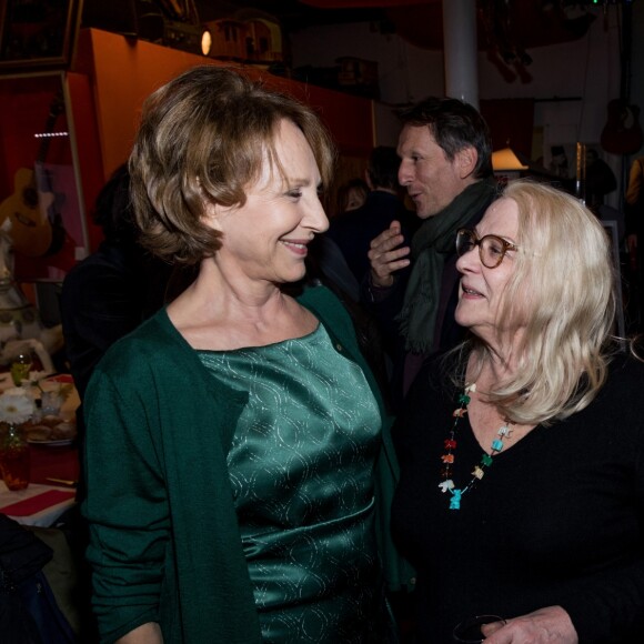 Semi-Exclusif - Nathalie Baye et Josiane Balasko - Soirée en l'honneur de Nathalie Baye, organisée par Louis Michel Colla, à La Chope des Puces, restaurant mythique de Marcel Campion à Saint-Ouen. Le 30 avril 2018 © Cyril Moreau / Bestimage