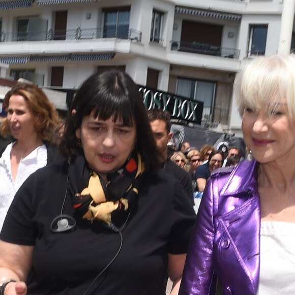 Helen Mirren très lookée sur la Croisette lors du 71e Festival de Cannes, le 12 mai 2018.
