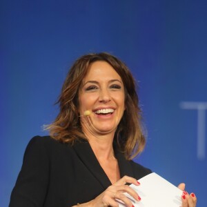 Virginie Guilhaume (enceinte de son deuxième enfant) - 13ème édition des trophées APAJH 2017 (Association de Placement et d'Aide aux Jeunes Handicapés) au Carousel du Louvre à Paris, France, le 07 novembre 2017. © CVS/Bestimage