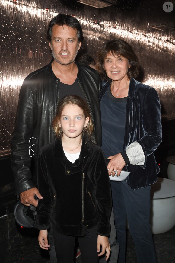 Exclusif - Samuel Torres (Brian du groupe Alliage) avec sa fille Lou et Stéphanie Fugain lors de la présentation en avant-première du nouveau film pour l'association Laurette Fugain au VIP Room. Paris, le 15 mai 2018. © Guirec Coadic/Bestimage