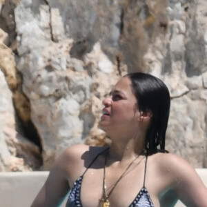 Michelle Rodriguez à la piscine de l'Eden Roc à Antibes à l'occasion du 71ème festival du fiim de Cannes le 17 mai 2018.
