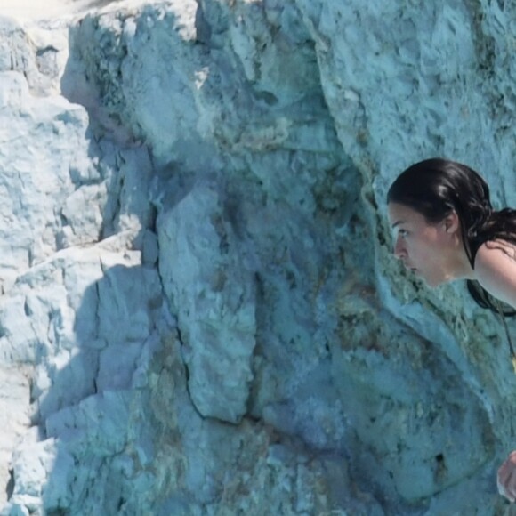 Michelle Rodriguez à la piscine de l'Eden Roc à Antibes à l'occasion du 71ème festival du fiim de Cannes le 17 mai 2018.