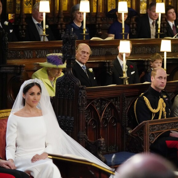 Une place est restée vacante devant la reine Elizabeth II lors du mariage du prince Harry et de Meghan Markle le 19 mai 2018 en la chapelle St George à Windsor.