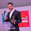 Exclusif - Luke Evans, qui a reçu le "Global Gift Philantropist Award", au dîner caritatif "The Global Gift Initiative" au Carlton Beach Club lors du 71ème Festival International du Film de Cannes, le 11 mai 2018. © CVS/Bestimage