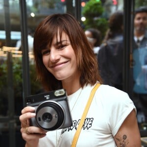 Semi-exclusif - Fauve Hautot - Soirée de lancement de l'appareil photo Instax SQ6 de Fujifilm à l'Instax Square House à Paris le 24 mai 2018.