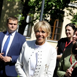 La première dame Brigitte Macron (Trogneux) visite le cirque Upsala à Saint-Pétersbourg, Russie, le 25 mai 2018. © Dominique Jacovides/Bestimage