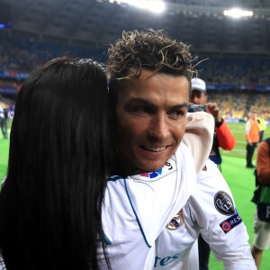 Cristiano Ronaldo et sa compagne Georgina Rodriguez à Kiev lors de la finale de la Champions League. Le 26 mai 2018.