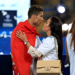 Cristiano Ronaldo et sa compagne Georgina Rodriguez à Kiev lors de la finale de la Champions League. Le 26 mai 2018.