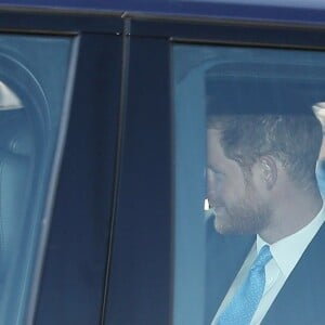 Le prince Harry, duc de Sussex, et Meghan Markle, duchesse de Sussex, arrivent à Buckingham Palace le 23 mai 2018 pour une garden party en l'honneur des patronages et associations soutenues par le prince Charles dans le cadre des célébrations de son 70e anniversaire le 14 novembre 2018.