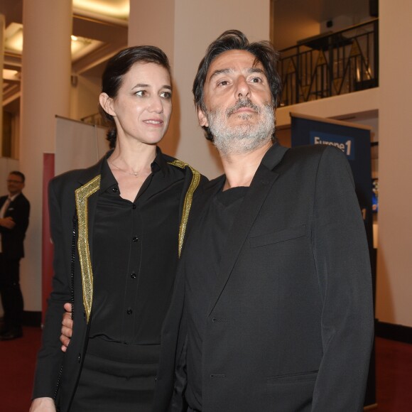 Yvan Attal et sa compagne Charlotte Gainsbourg - 30ème cérémonie des Molières 2018 à la salle Pleyel à Paris, France, le 29 mai 2018. © Coadic Guirec/Bestimage