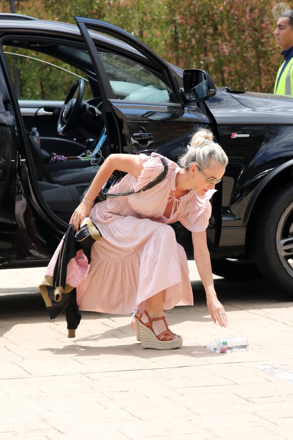 Semi-Exclusif - Laeticia Hallyday arrive au Little Beach House de Malibu, le 26 mai 2018.
