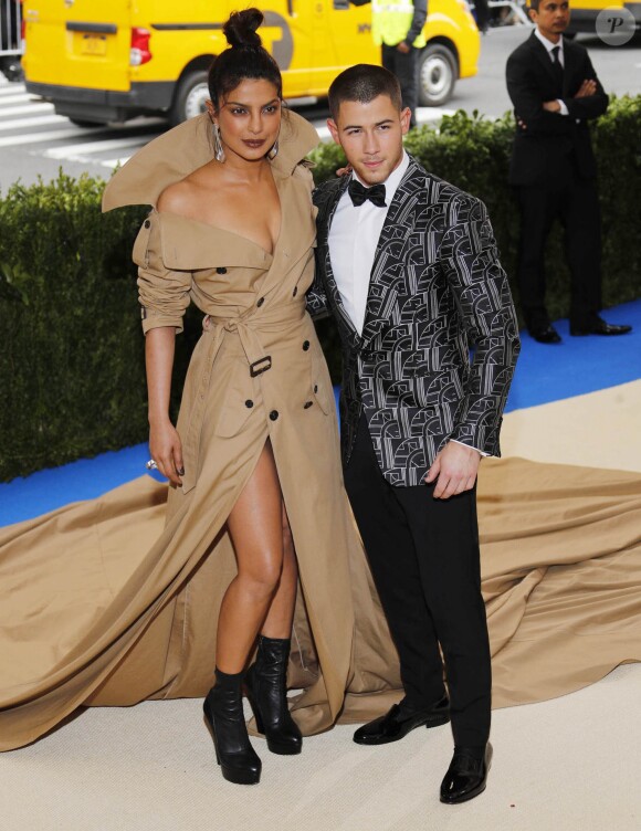 Priyanka Chopra et Nick Jonas (habillés en Ralph Lauren) - Les célébrités arrivent au MET 2017 Costume Institute Gala sur le thème de "Rei Kawakubo/Comme des Garçons: Art Of The In-Between" à New York, le 1er mai 2017.