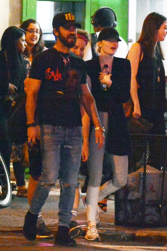 Exclusif - Justin Theroux et Emma Stone vont dîner ensemble au restaurant "Blue Ribbon Sushi", dans le quartier de SoHo à New York, le 3 mai 2018.