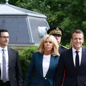 Le Président de la République Emmanuel Macron et la première dame Brigitte Macron visitent le château de Ferney-Voltaire, à l'occasion de son inauguration, après deux ans de rénovation. Le 31 mai 2018. © Stéphane Lemouton / Bestimage