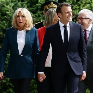 Le Président de la République Emmanuel Macron et la première dame Brigitte Macron visitent le château de Ferney-Voltaire, à l'occasion de son inauguration, après deux ans de rénovation. Le 31 mai 2018. © Stéphane Lemouton / Bestimage