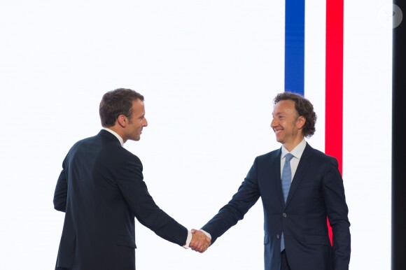 Le président de la République Emmanuel Macron et Stéphane Bern, chargé de mission pour le patrimoine - Le président de la République française et le chargé de mission pour le patrimoine français lancent le Loto "Mission Patrimoine" au palais de l'Elysée à Paris, France, le 31 mai 2018. © Jacques Witt/Pool/Bestimage