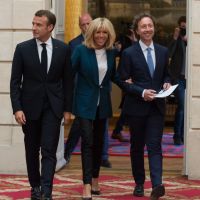 Stephane Bern : Tout sourire avec Brigitte et Emmanuel Macron pour son loto