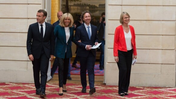 Stephane Bern : Tout sourire avec Brigitte et Emmanuel Macron pour son loto
