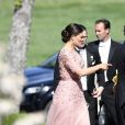 La princesse Victoria de Suède, le prince Daniel de Suède, le prince Carl Philip de Suède arrivant au mariage de Louise Gottlieb et Gustav Thott à Hölö au sud de Stockholm le 2 juin 2018.