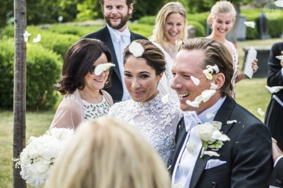Louise Gottlieb, amie d'enfance de la princesse Madeleine de Suède, et Gustav Thott ont célébré leur mariage à Hölö au sud de Stockholm le 2 juin 2018.