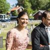 La princesse Victoria de Suède et le prince Daniel au mariage de Louise Gottlieb et Gustav Thott à Hölö au sud de Stockholm le 2 juin 2018.