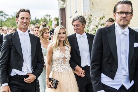 Sofi Fahrman, Filip Engelbert au mariage de Louise Gottlieb et Gustav Thott à Hölö au sud de Stockholm le 2 juin 2018.